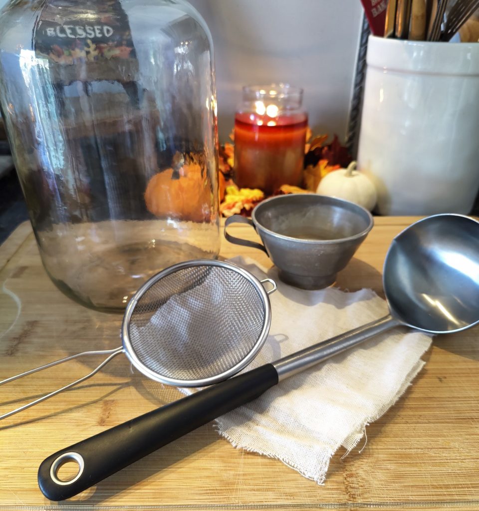 straining utensils 
